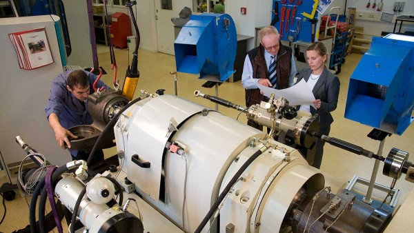 Centro de ensaios para aplicações ferroviárias, validação e recondicionamento de rolamentos 