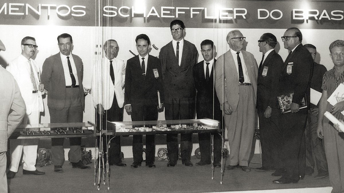 Los hermanos Wilhelm Schaeffler y Georg Schaeffler fundan “Rolamentos Schaeffler do Brasil” en agosto de 1958, en Santo Amaro.