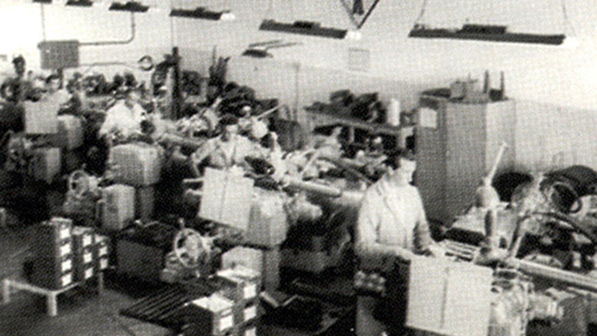 Fue iniciada la producción de rodamientos para cajas de cambio del Fusca y de la Kombi – dos éxitos de ventas de Volkswagen.