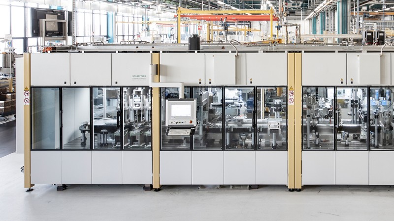 Hall de produção da maquinaria especial da Schaeffler